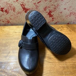 Dansko size 36 Clogs